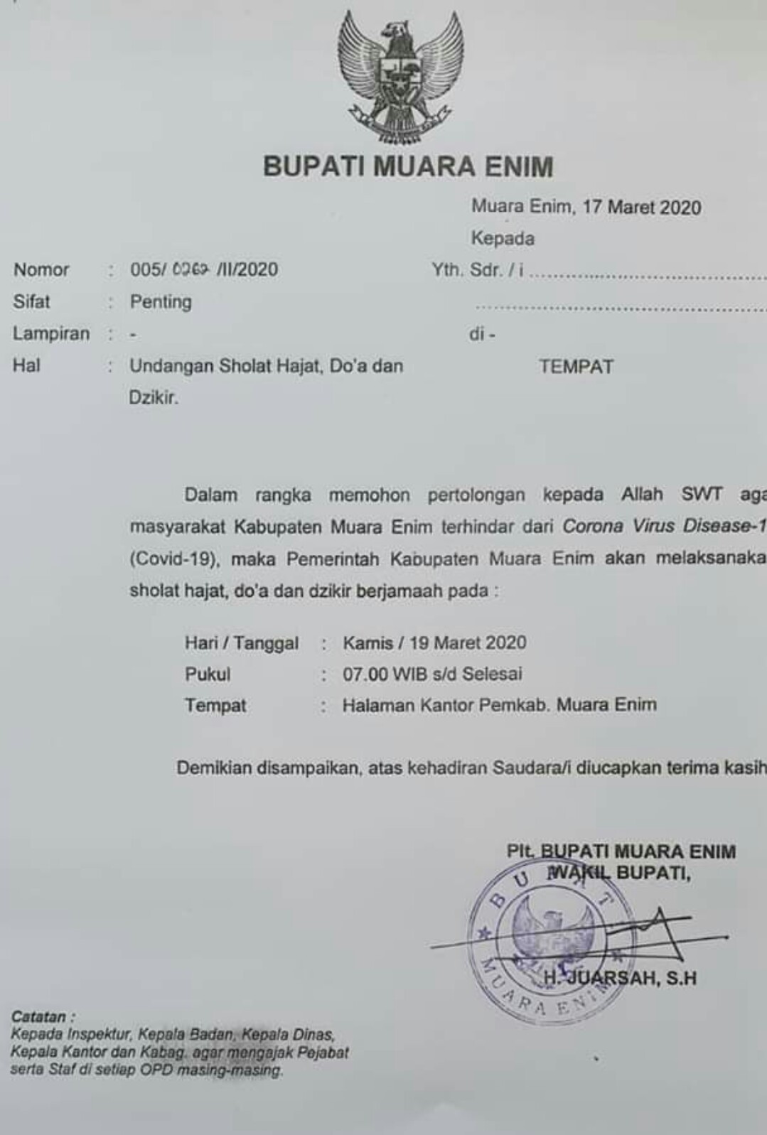 Surat perihal undangan salat hajat berjamaah yang akan digelar di halaman Kantor Bupati Muara Enim resmi dibatalkan  Kamis (19/3/2020).