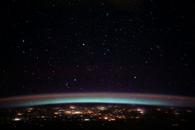 Ilustrasi luar angkasa