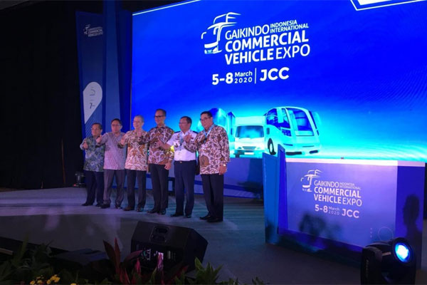 Menteri Perindustrian Agus Gumiwang Kartasasmita pada pembukaan Gaikindo Indonesia International Commercial Vehicle Expo (Giicomvec) 2020 d