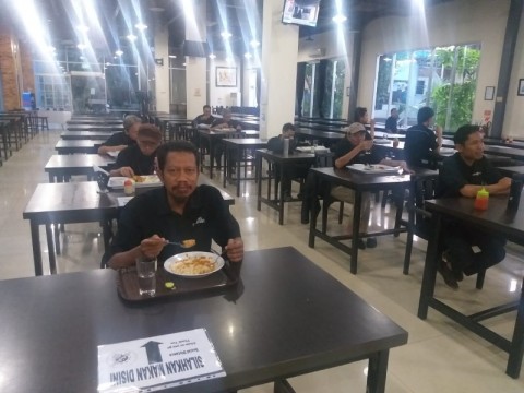 Suasana di Kafe Media Group
