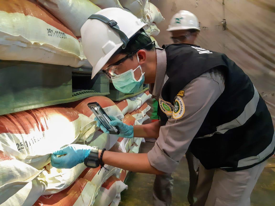 Mentan Syahrul sidak stok daging yang merupakan salah satu komoditas yang stoknya dikawal pemerintah.