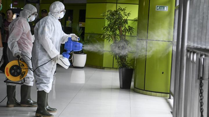 “Ditunda alatnya belum siap, ditunda tidak besok dan juga mekanismenya diubah,” tegas Tri.