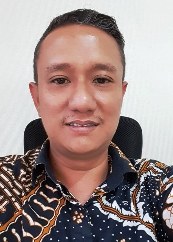 Justi Elvinus Engel, Advokat Anggota Peradi
