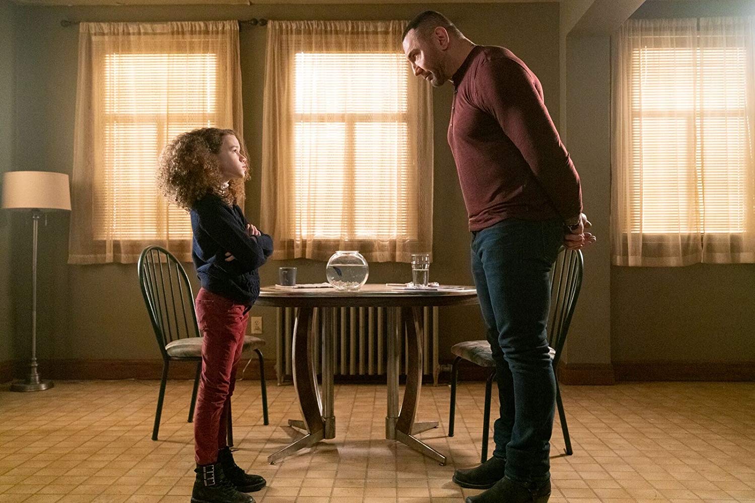Aktris Chloe Coleman dan aktor Dave Bautista pada set film My Spy (2020).