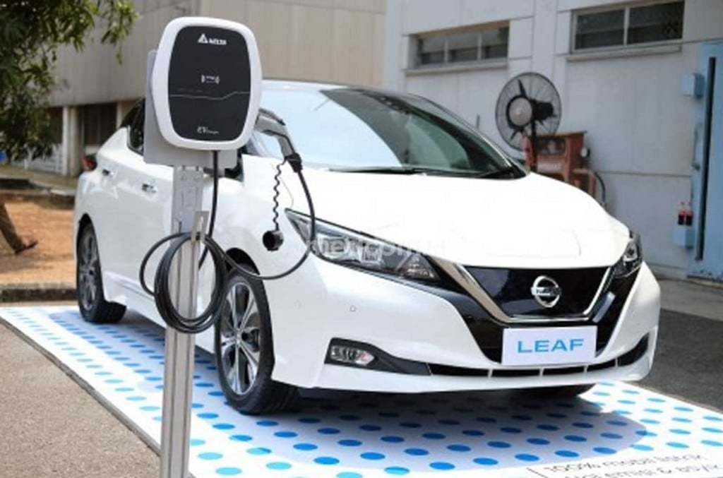 Mobil listrik Nissan, Nissan Leaf.