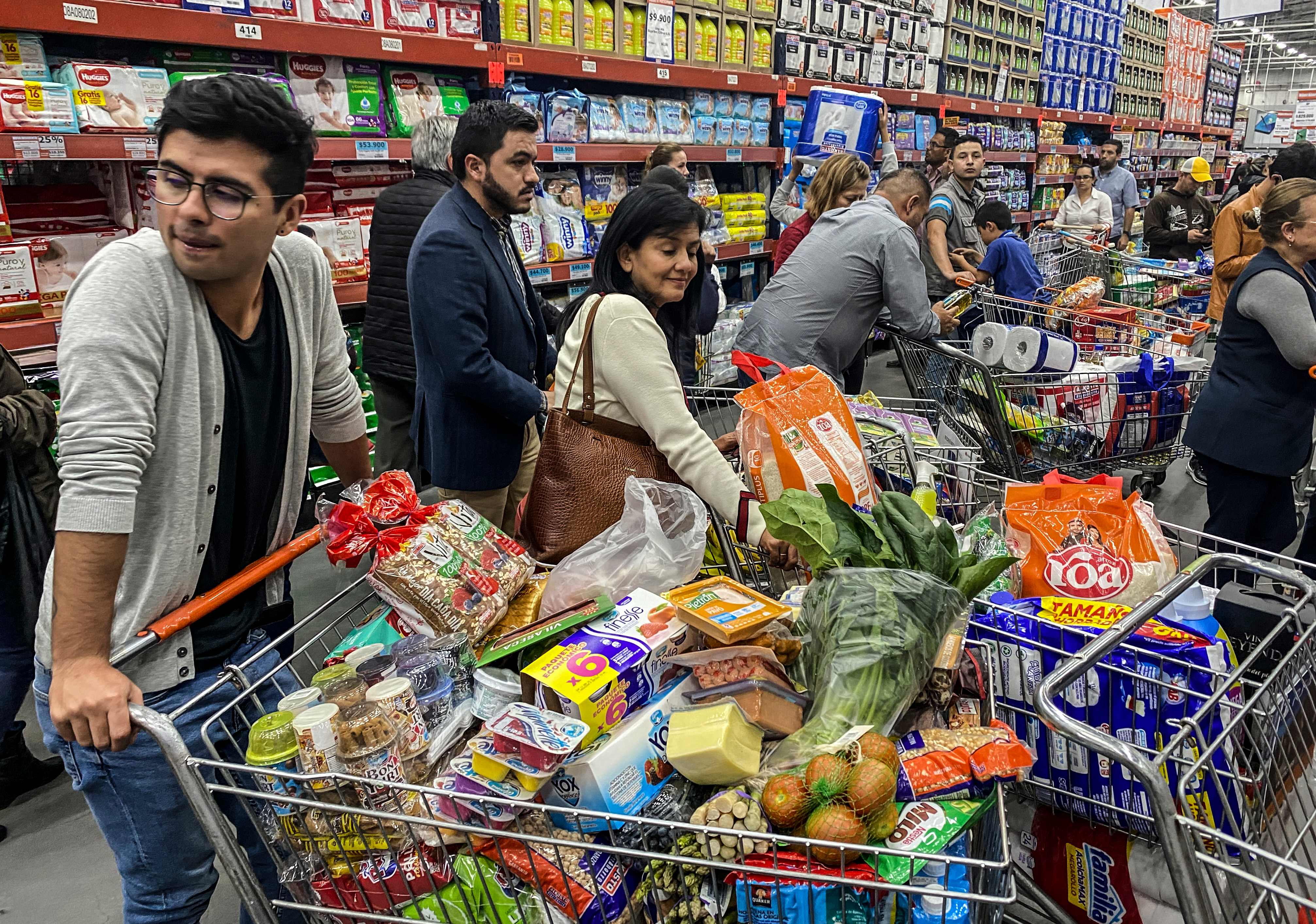 Panic buying terjadi juga di Bogota pada 12 Maret