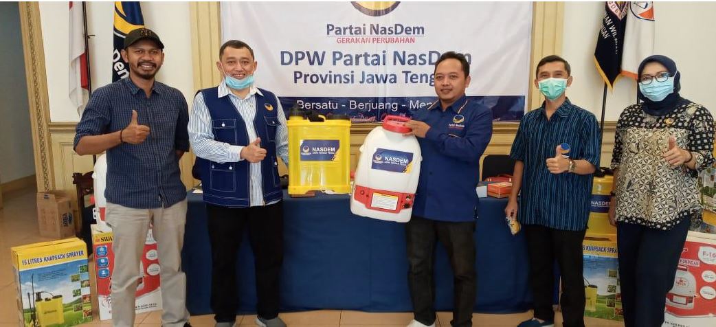 DPW Partai NasDem membagikan sprayer ke 17 DPD untuk memerangi virus korona.