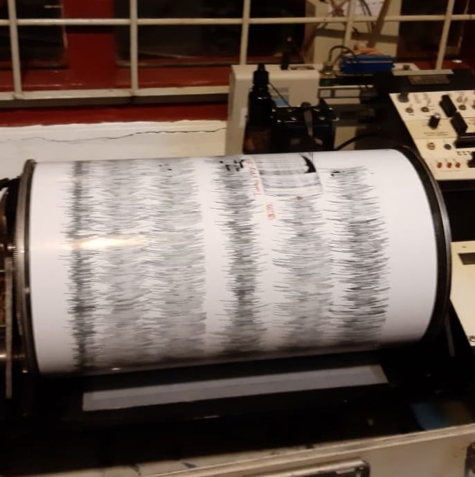 Seismograf mencatat kekuatan gempa bumi di Sukabumi sebesar 5.0 magnitudo.