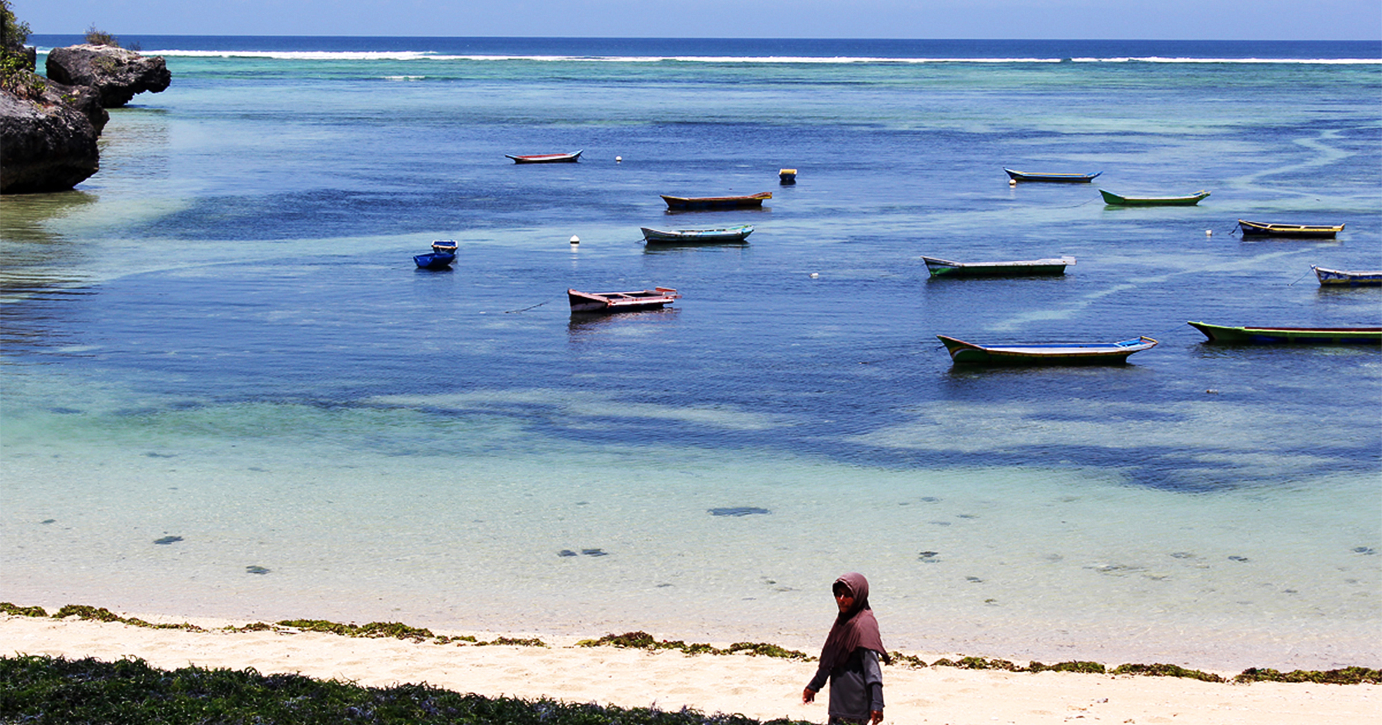 Gelombang laut tinggi dan angin kencang dipicu cuaca ekstrem melanda wilayah Nusa Tenggara Timur, diperkirakan sampai Senin (2/3/2020)