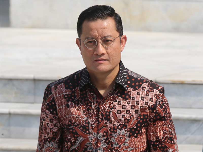 Menteri Sosial , Juliari Batubara.