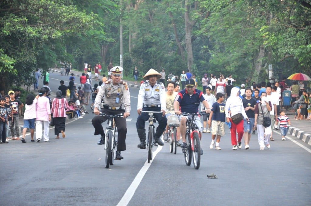  Pelaksanaan car free day yang di berlakukan di sekitar Kawasan sempur dan sepanjang Jalak Harupat, Kecamatan Bogor Tengah, Kota Bogor.