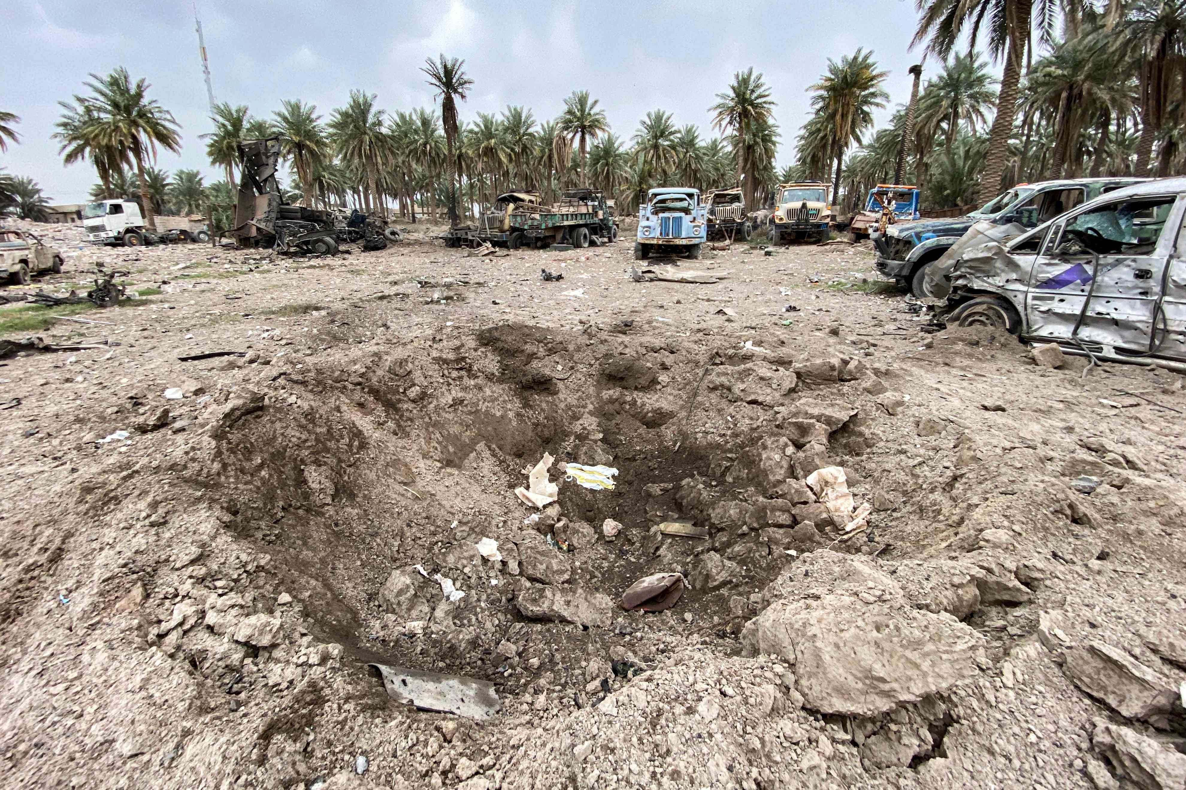 Serangan udara militer AS, Jumat (13/3), menghantam area Jurf al-Sakhr, Irak yang dikuasai kelompok garis keras  Hashed al-Shaabi. 