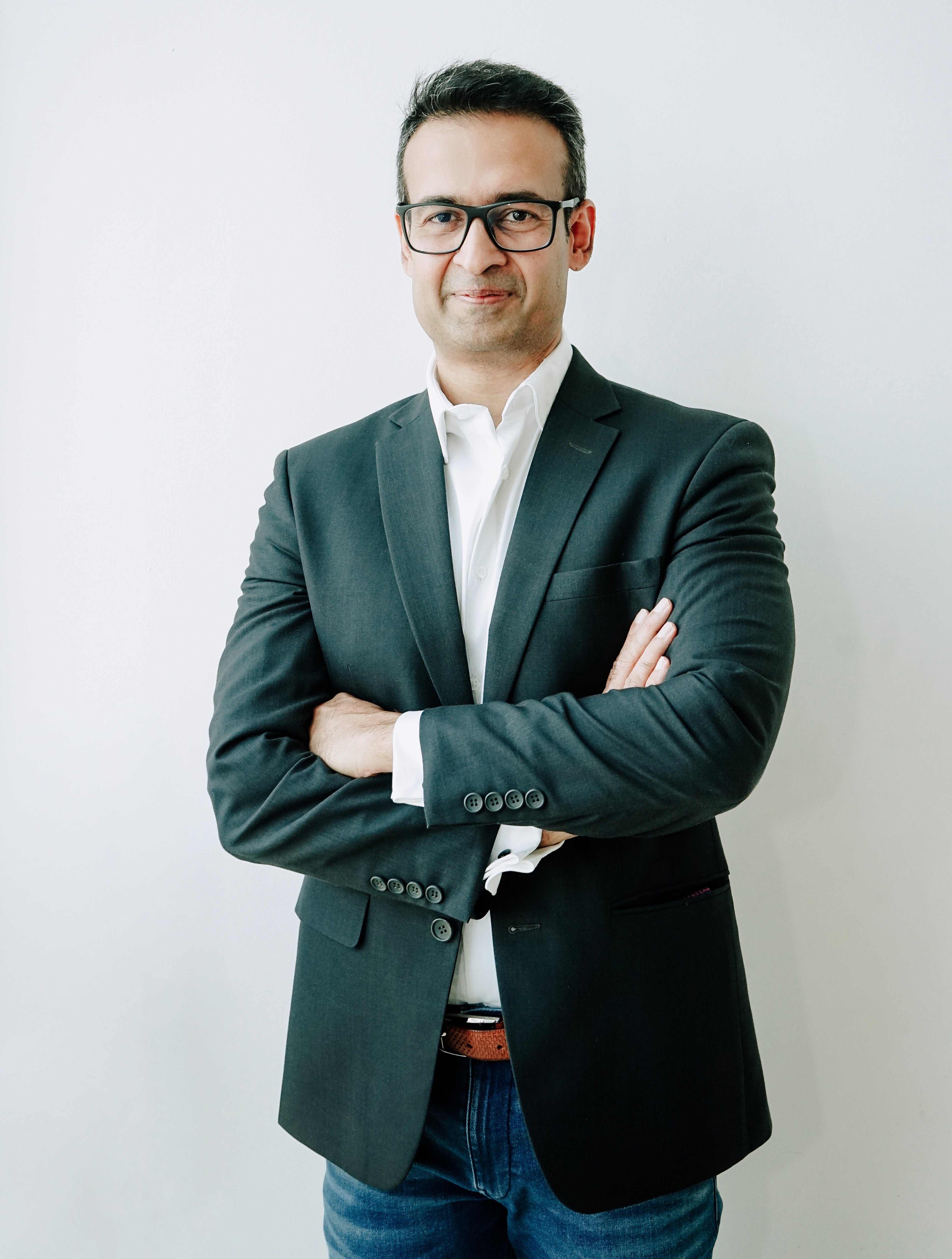 Vishal Tulsian Presdir PT Bank Amar Indonesia Tbk