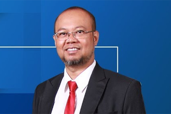 Rektor UT Ojat Darojat