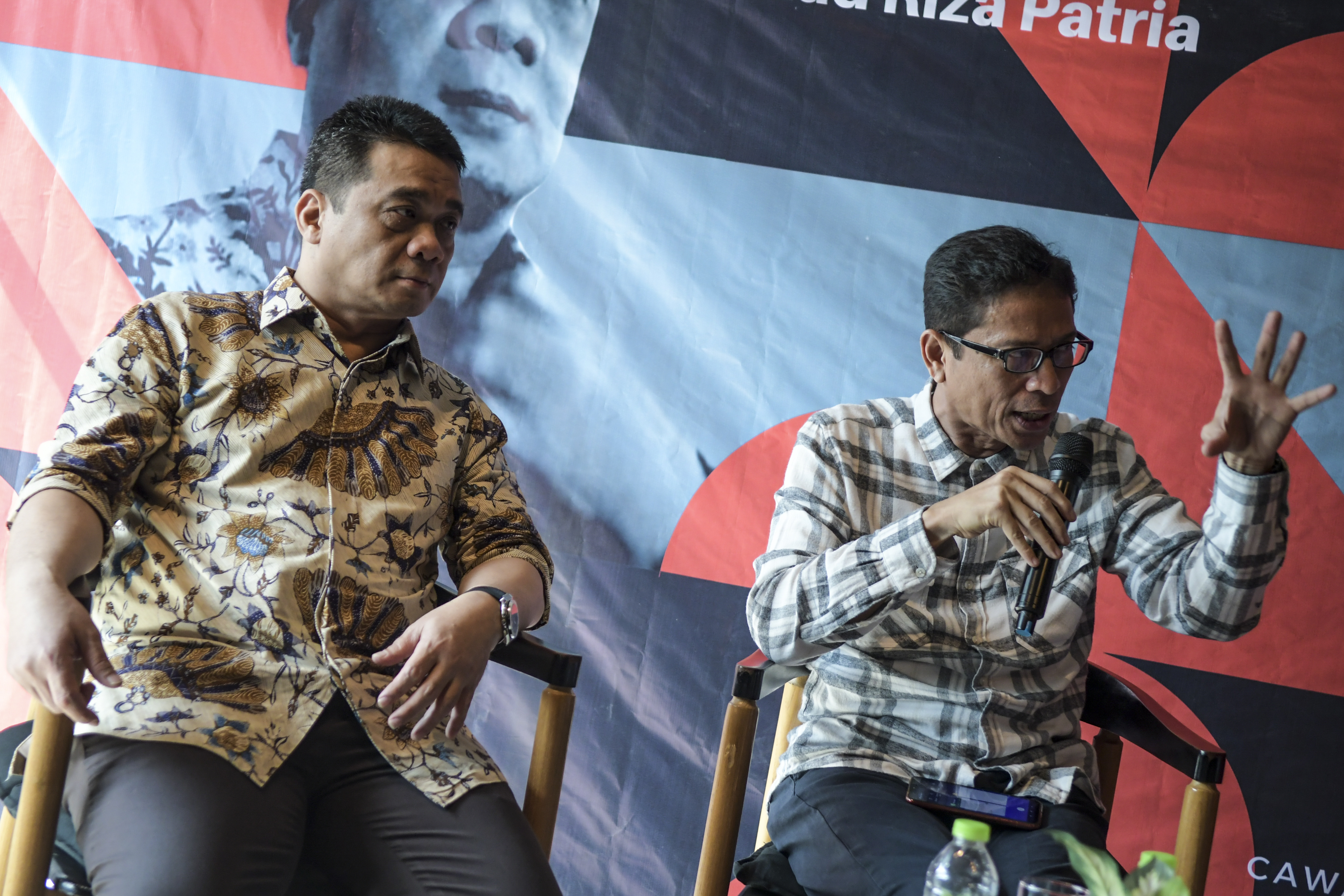 Cawagub DKI Jakarta dari Partai Gerindra, Ahmad Riza Patria (kiri) dan dari PKS, Nurmansjah Lubis(kanan)