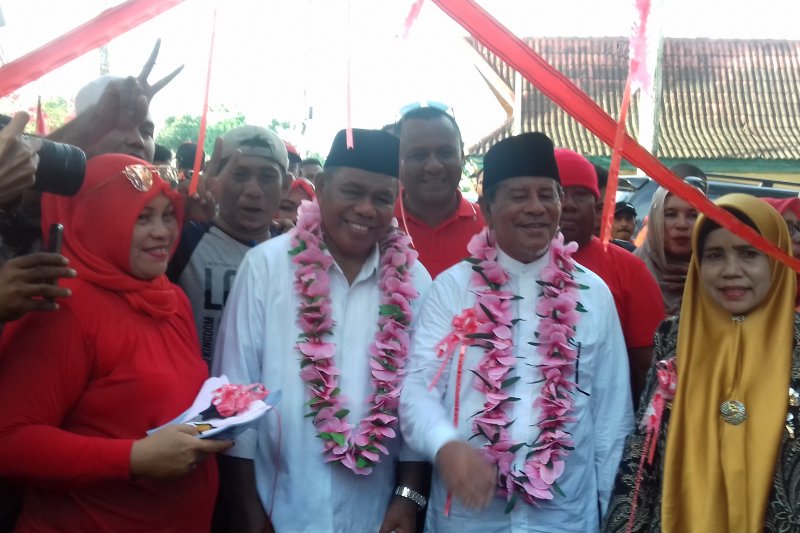 Sudahi Konflik, Gubernur Maluku Sambangi Kediaman Wagub