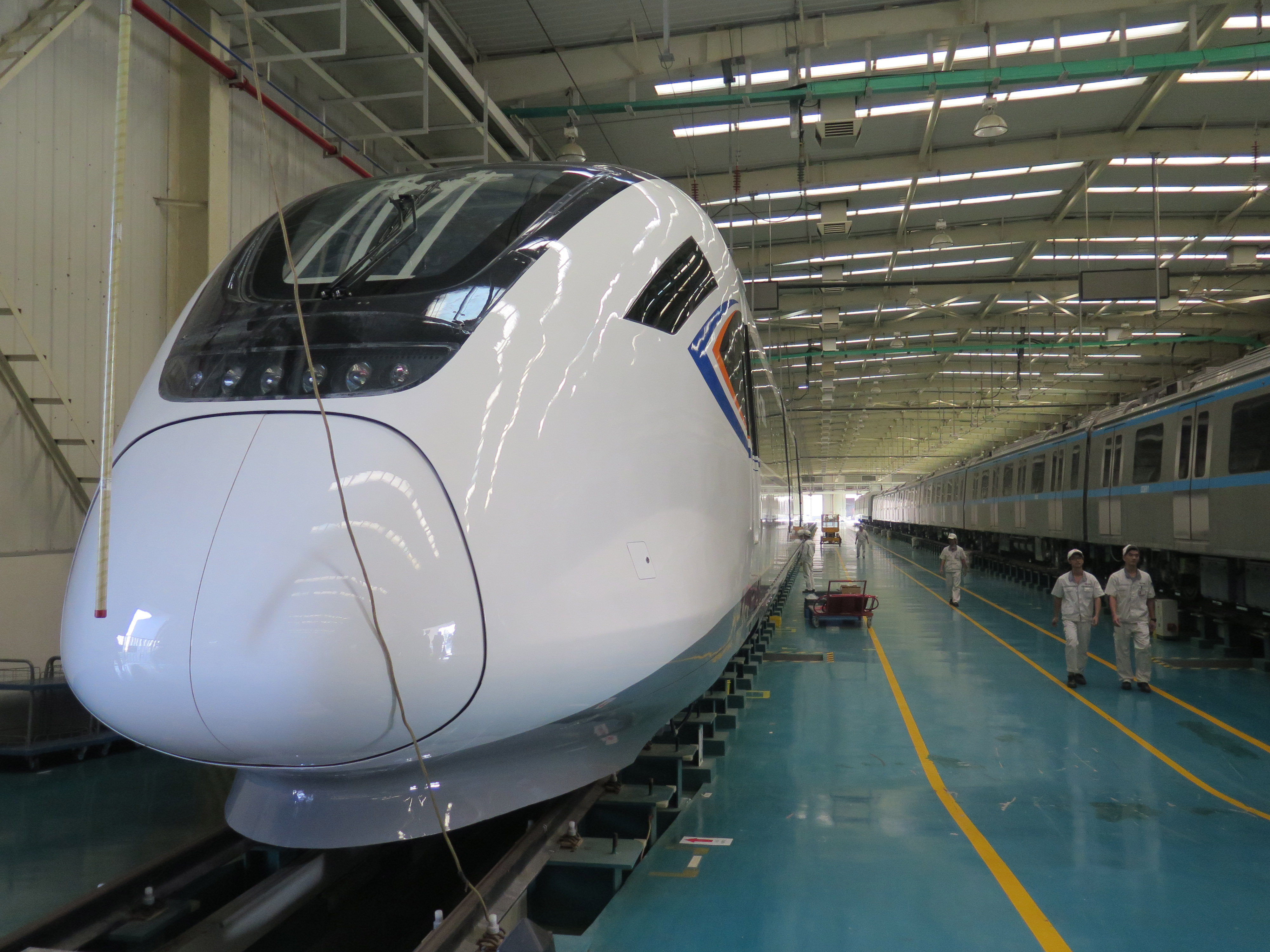 KA cepat di pabrik CRRC Guangdong, Jiangmen, Tiongkok itu yang akan digunakan untuk Jakarta-Bandung