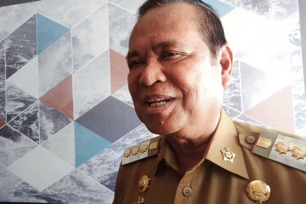 Bupati Luwu Basmin Mattayang