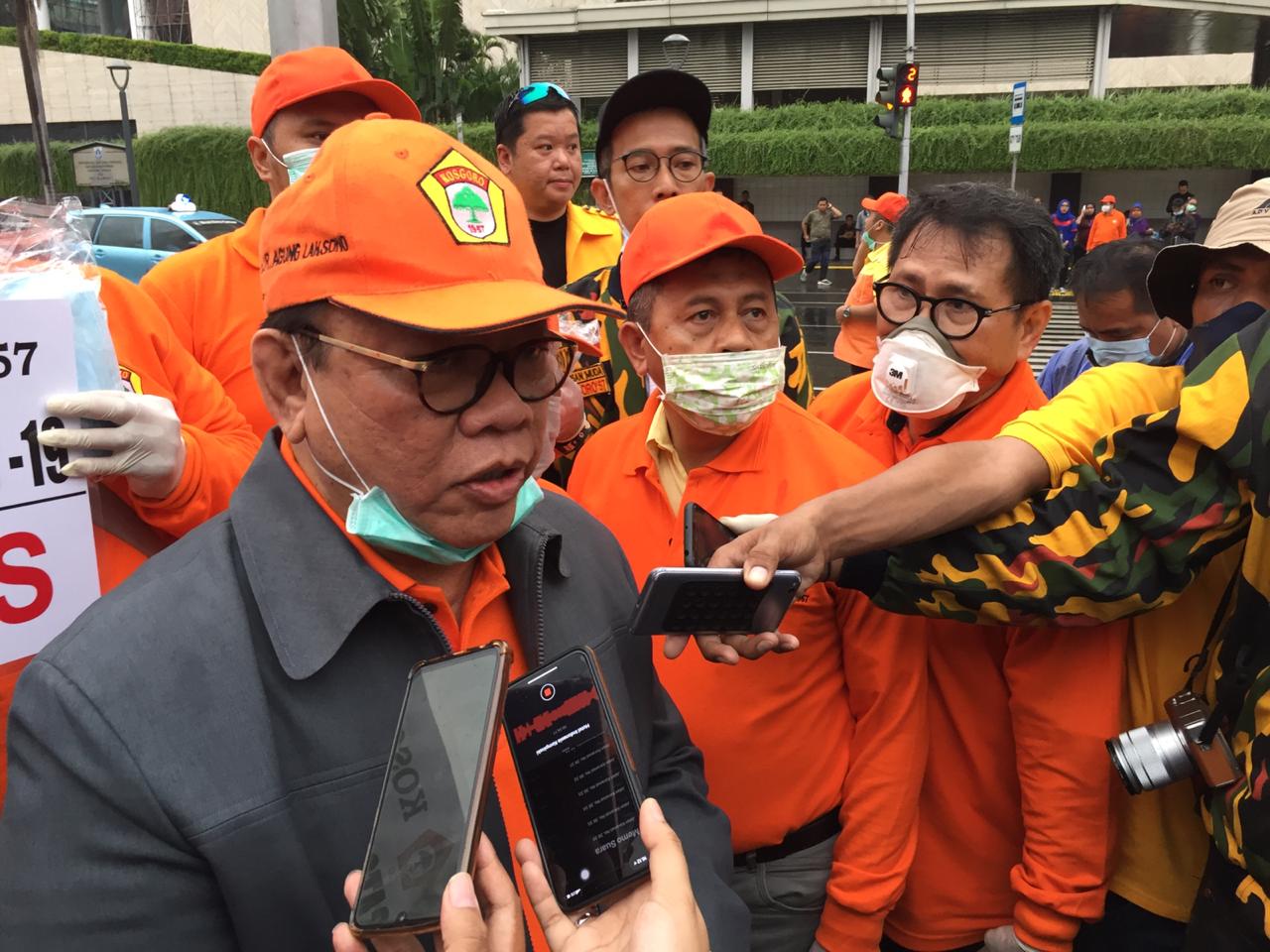 Ketua Majelis Pertimbangan Organisasi Kosgoro 1957  Agung Laksono.