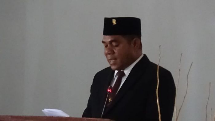 Bupati Flores Timur, Antonis Hubertus Gege Hadjon memutuskan pemangkasan biaya perjalanan dinas hingga 30%.