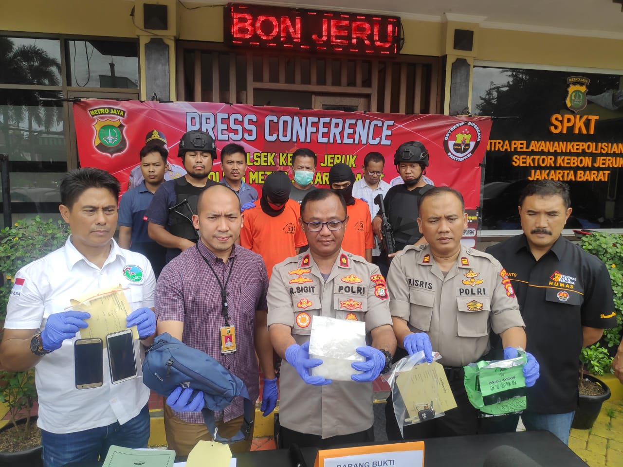 Polsek Kebon Jeruk Berhasil Amankan Dua Pengedar Narkoba Kualitas Super