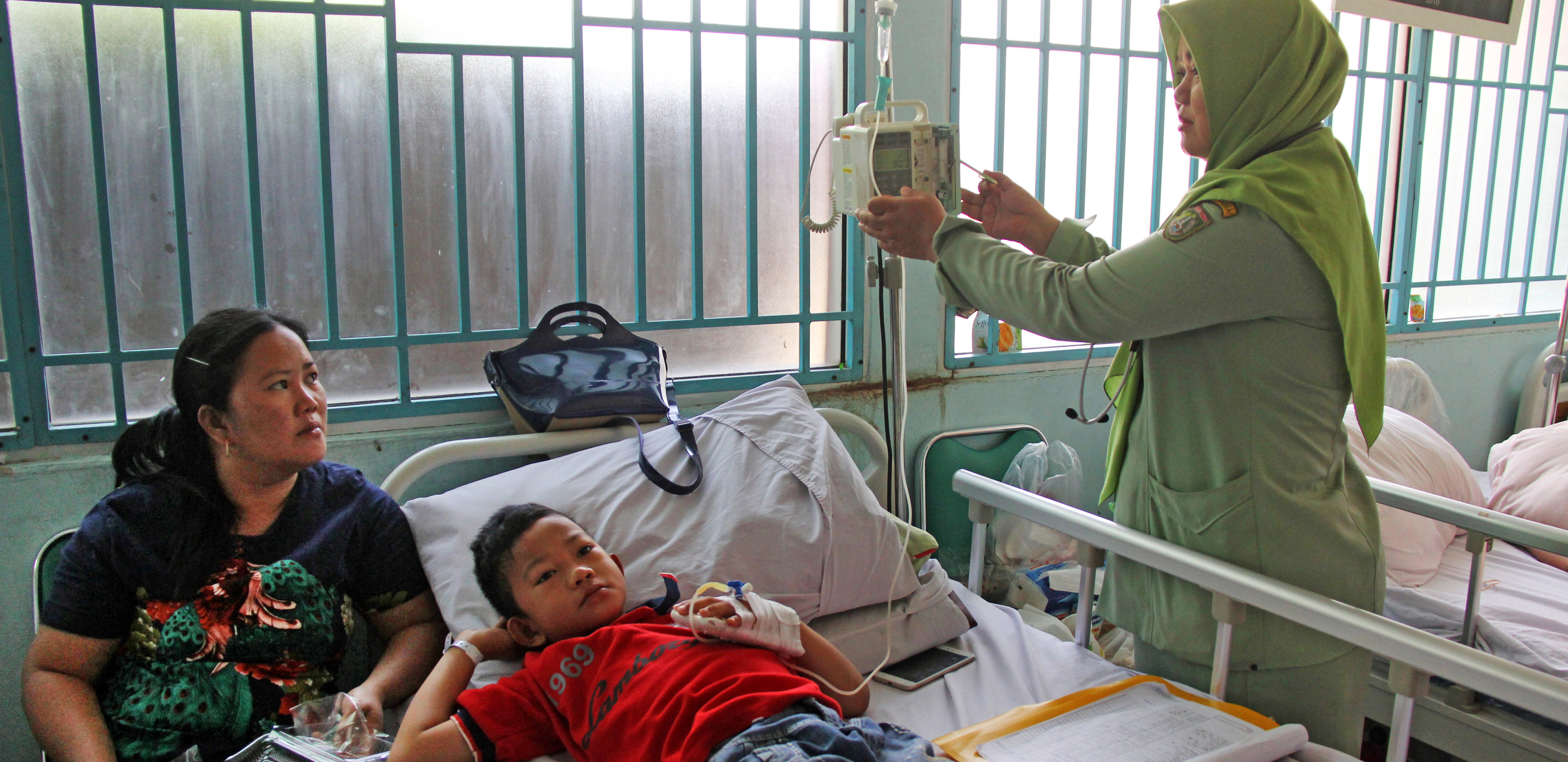 Seorang pasien  DBD sedang dirawat di RS