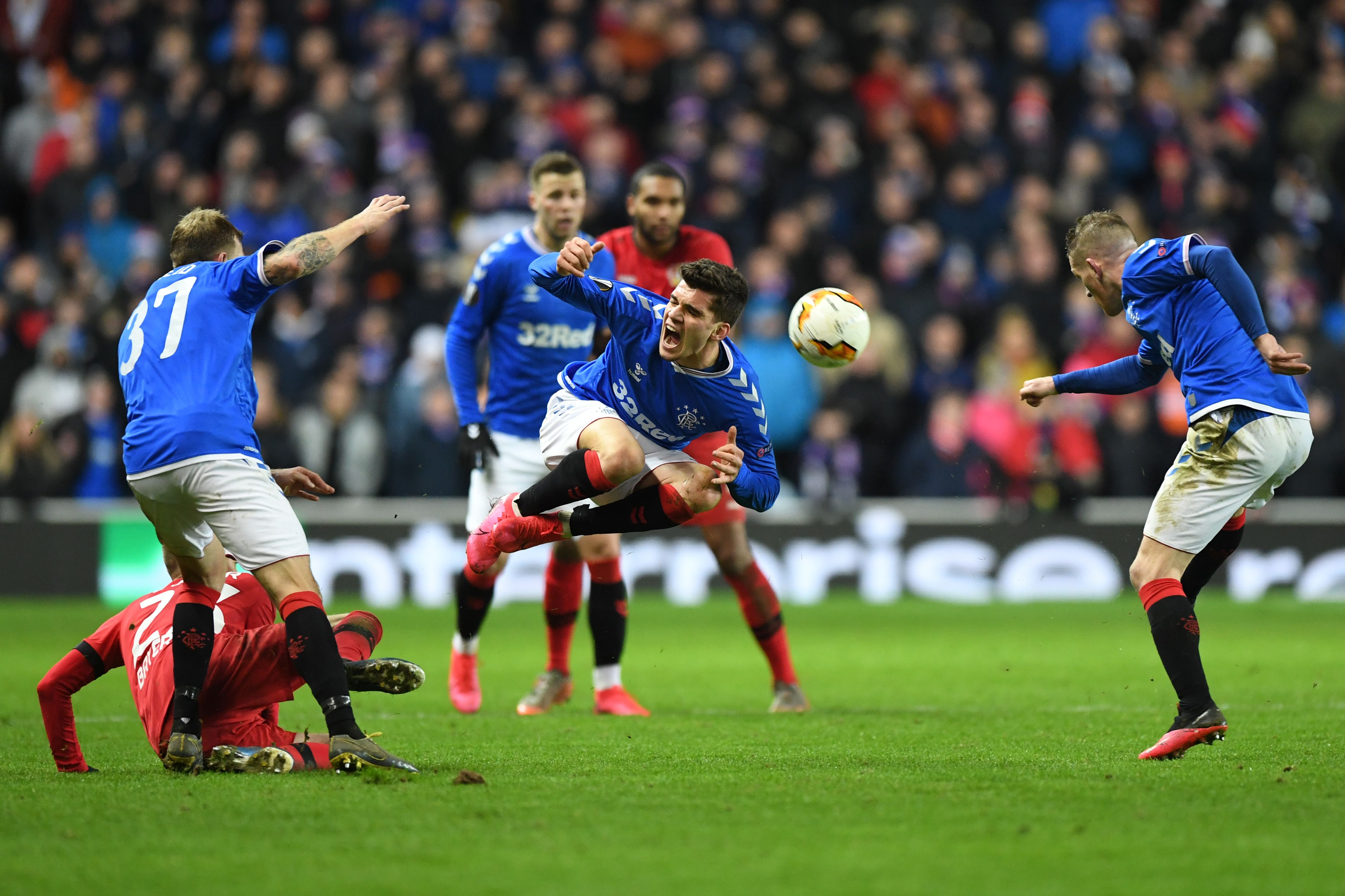 Laga babak 16 besar Liga Eropa atau Piala Eropa 2020 antara  Rangers FC and Bayer 04 Leverkusen. 
