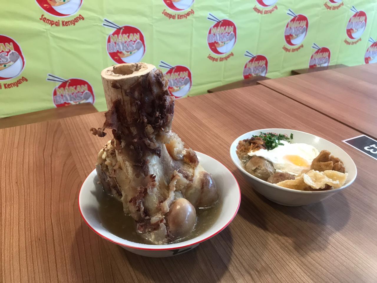 Bakso tamago di kedai Makan Bakso