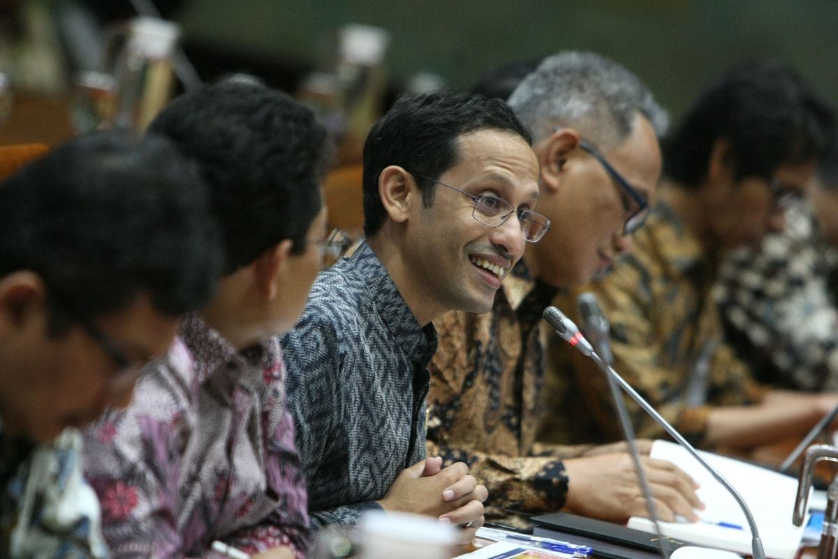 Menteri Pendidikan dan Kebudayaan Nadiem Makarim saat mengikuti rapat kerja dengan Komisi X DPR RI.