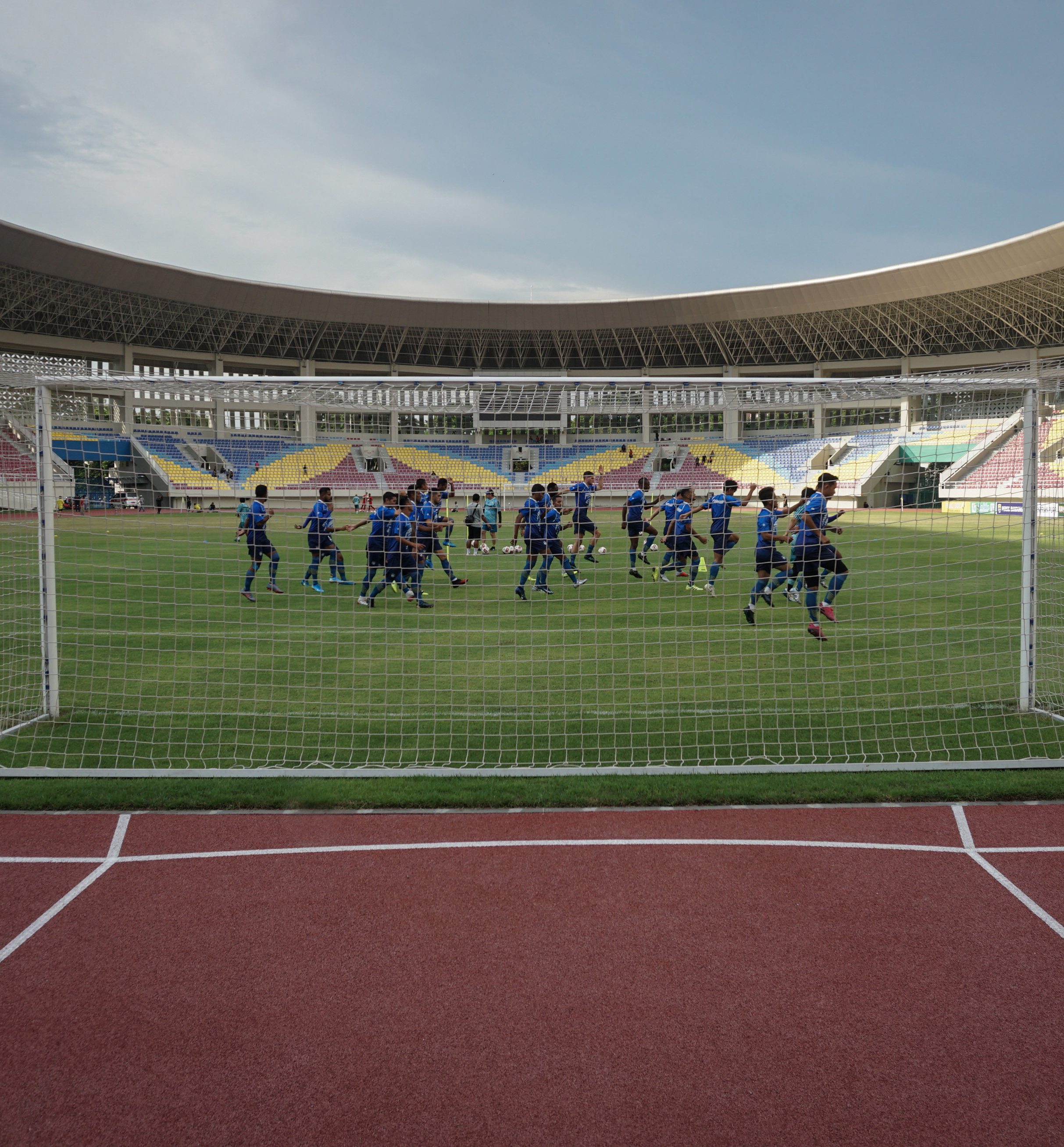  Stadion Manahan, Solo, Jawa Tengah.