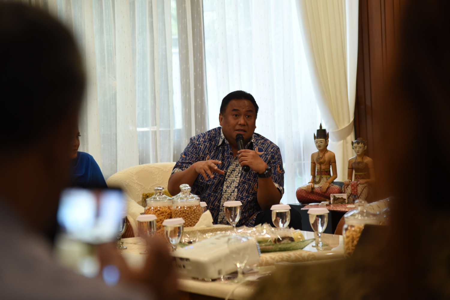 Pimpinan DPR Rachmat Gobel Minta Masyarakat Ikuti Arahan Presiden