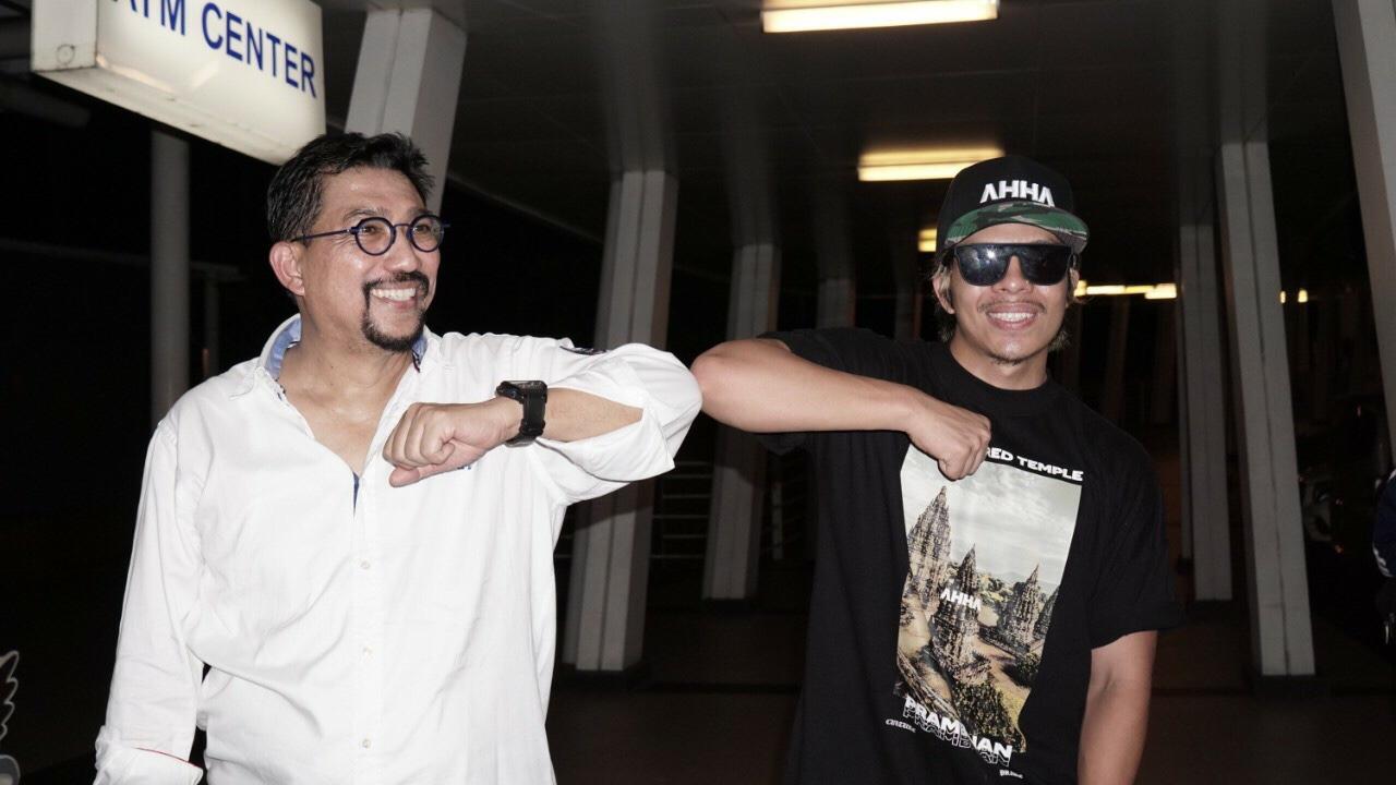 Selebgram Atta Hallilintar dan mantan Kapolda Jawa Timur Machfud Arifin.