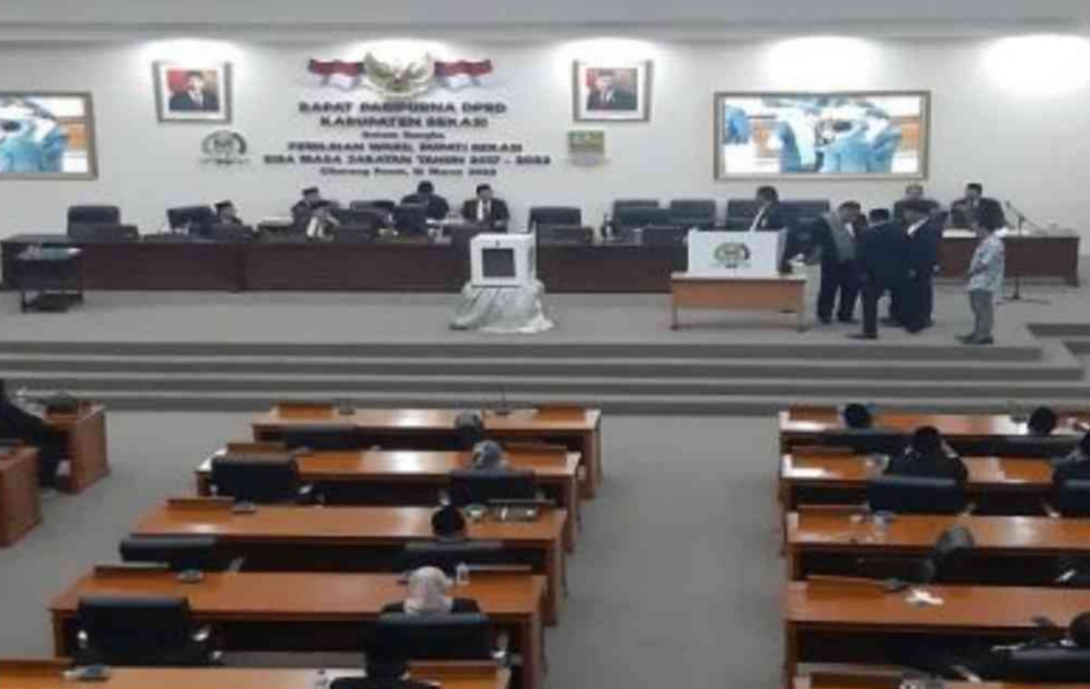 Proses pemilihan wakil bupati Bekasi di DPRD Kabupaten Bekasi menuai protes.