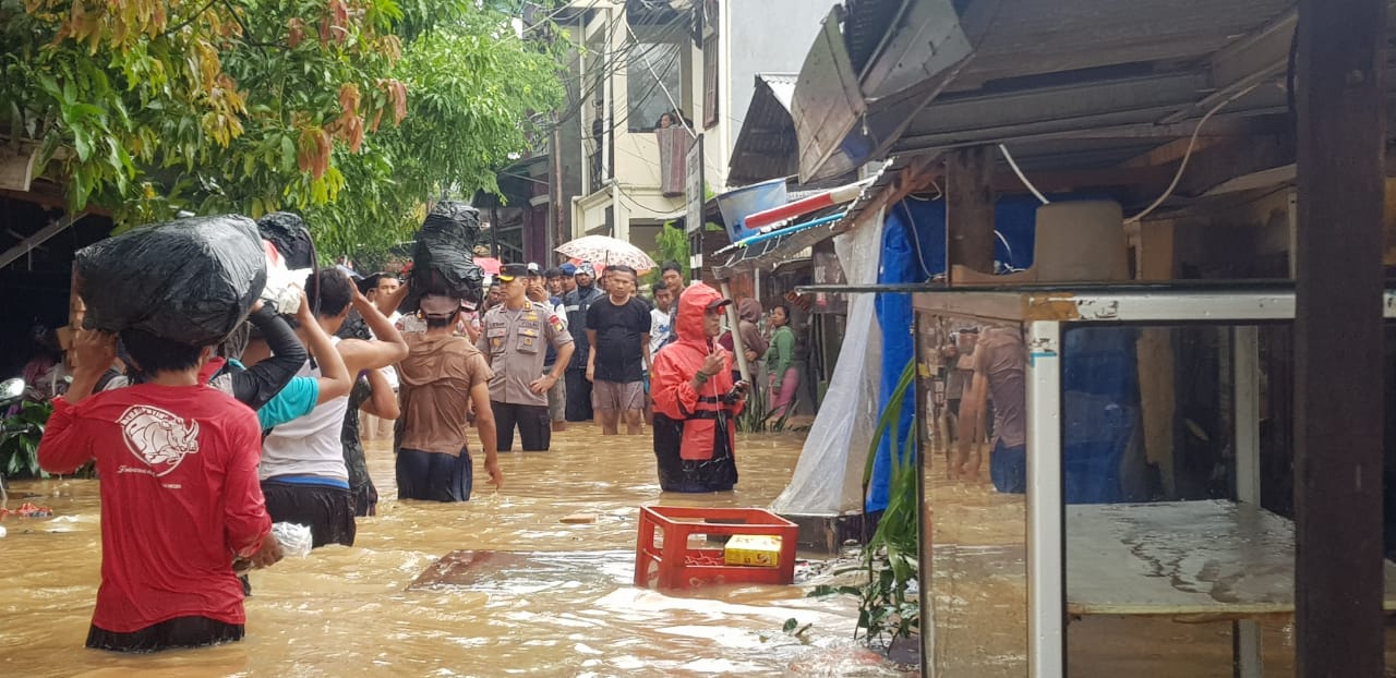 Ilustrasi--Banjir di Cipinang Melayu