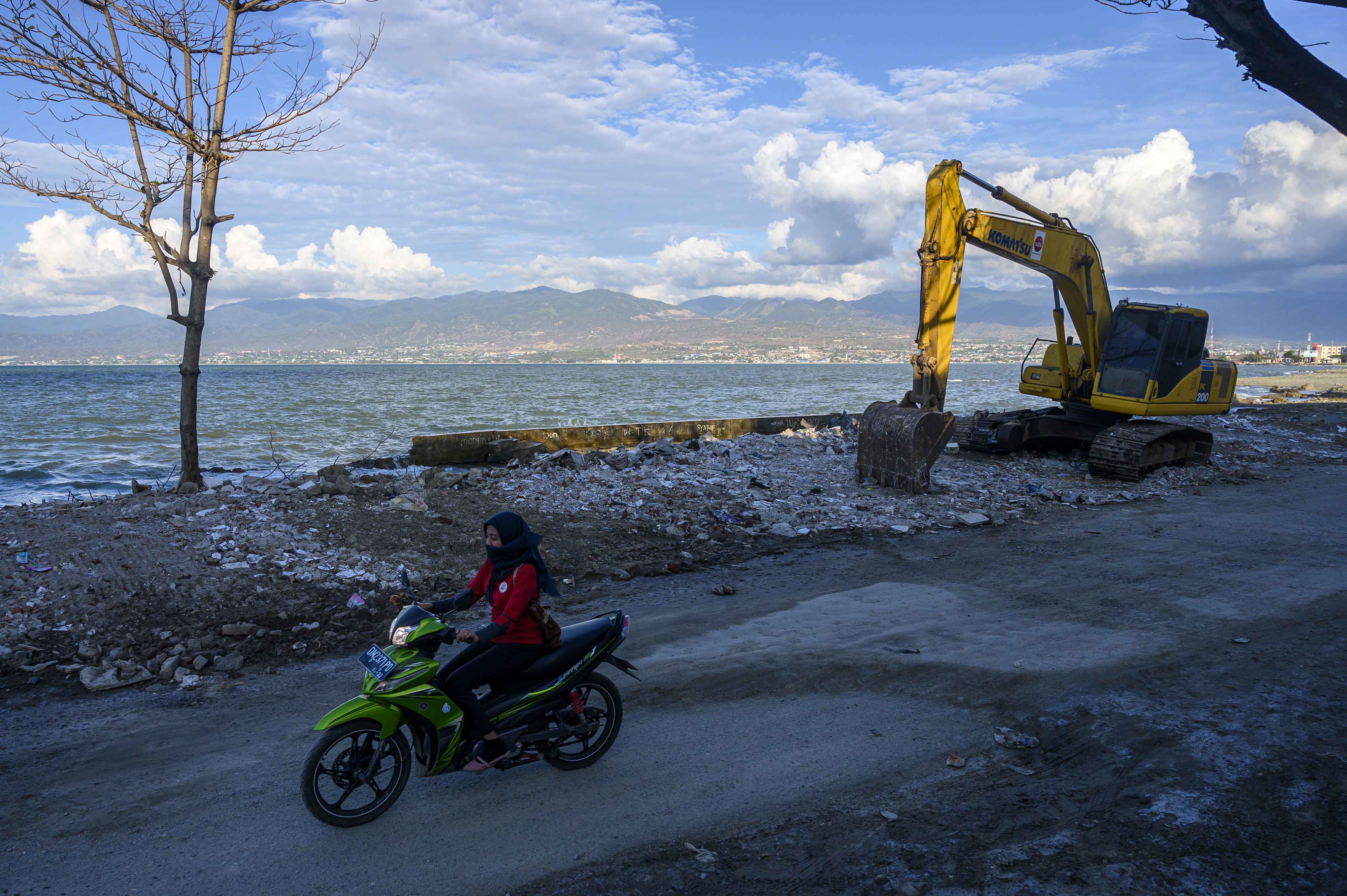 Pembangunan tanggul laut Teluk Palu yang mendapat bantuan ADB