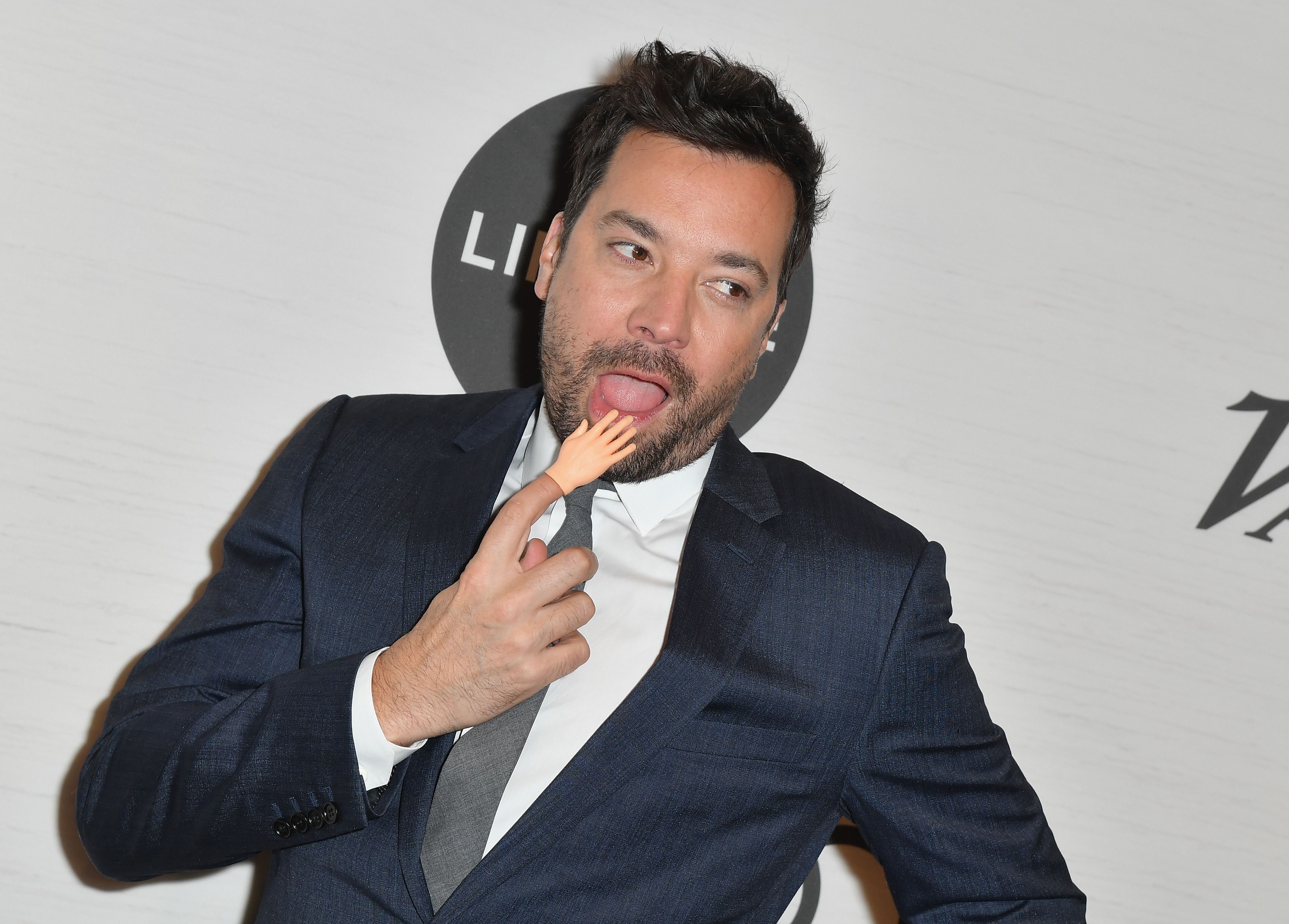 Pembawa acara Late Night Show, Jimmy Fallon.