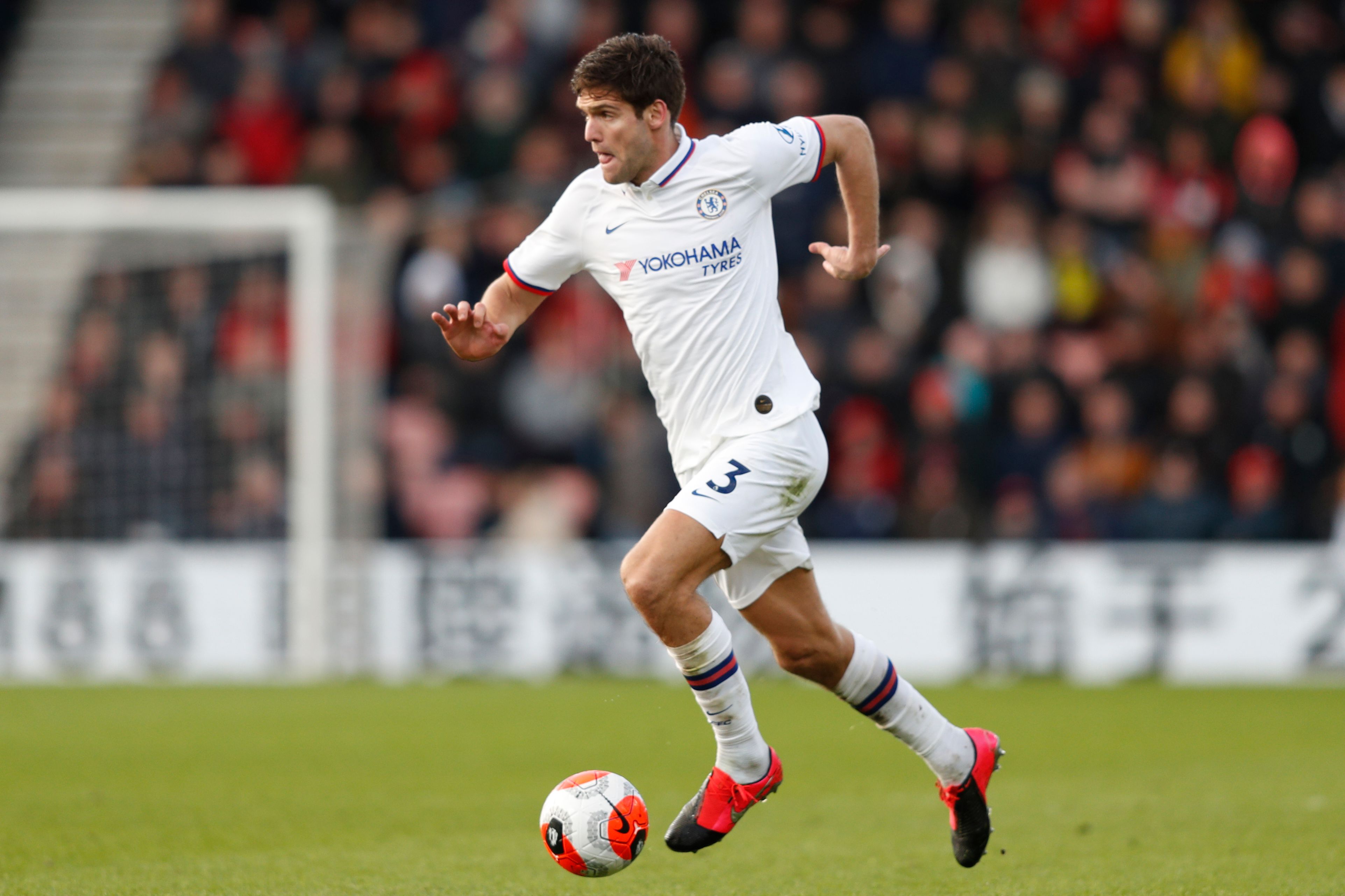 Bek Chelsea, Marcos Alonso menyelamatkan satu poin Chelsea saat bertemu Bournemouth dengan skor 2-2. 