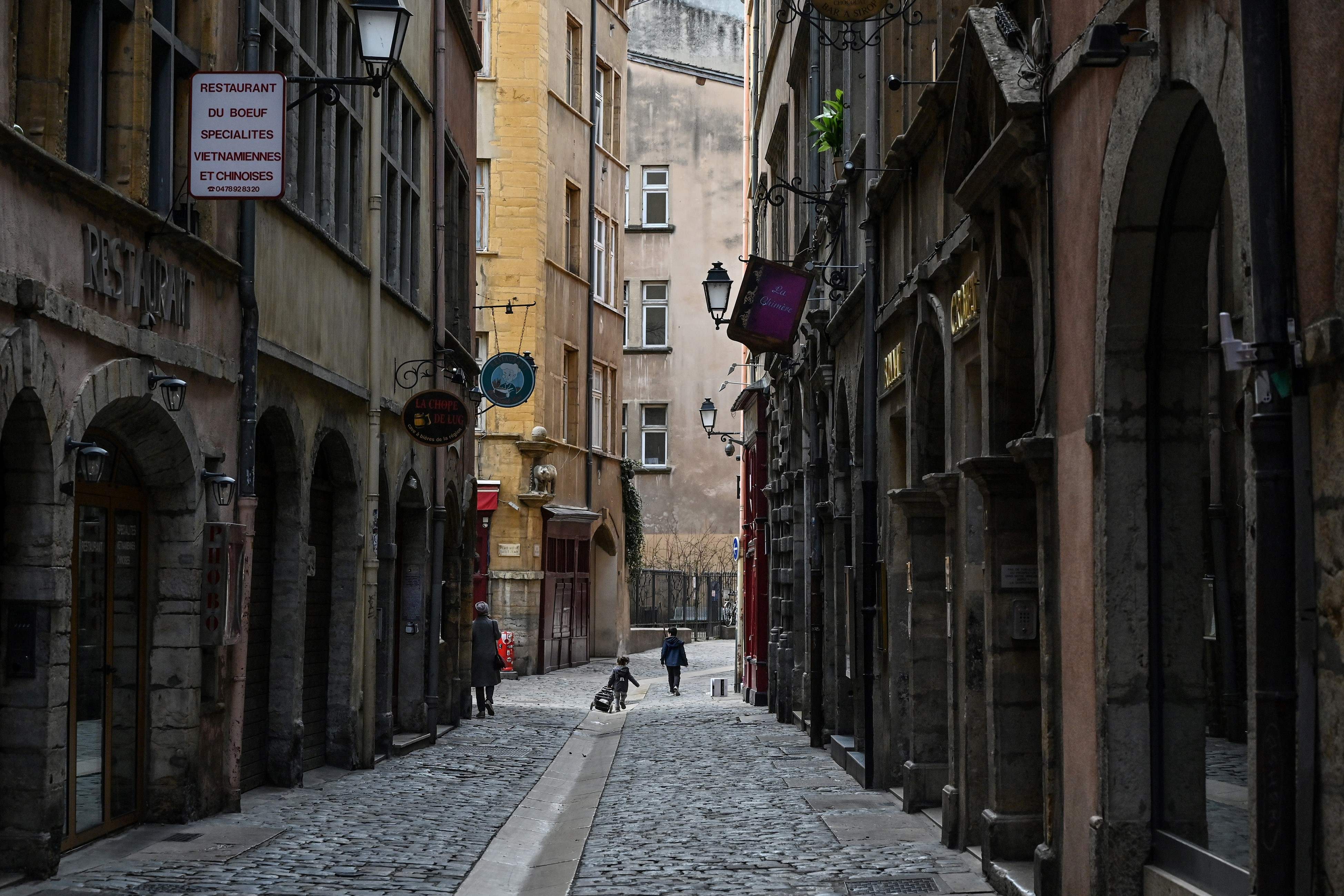 Uni Eropa Tutup Perbatasan untuk Bendung Penyebaran Covid-19