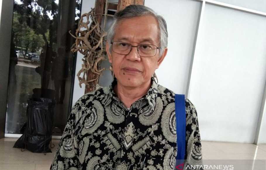 Guru Besar UI  Iwan Gardono Sujatmiko. 