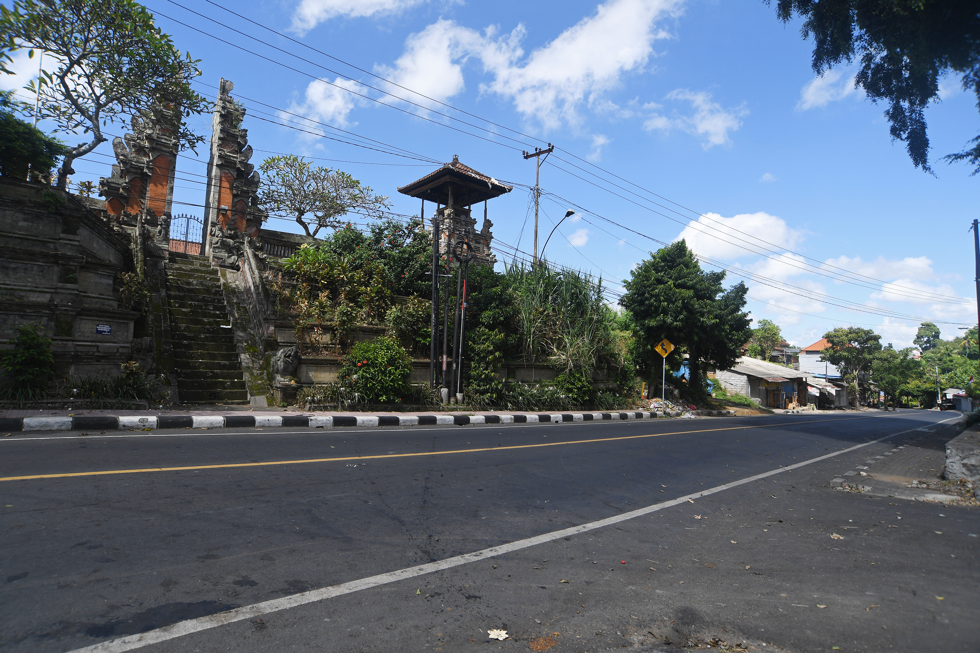 Suasana jalan protokol di Bali saat Nyepi