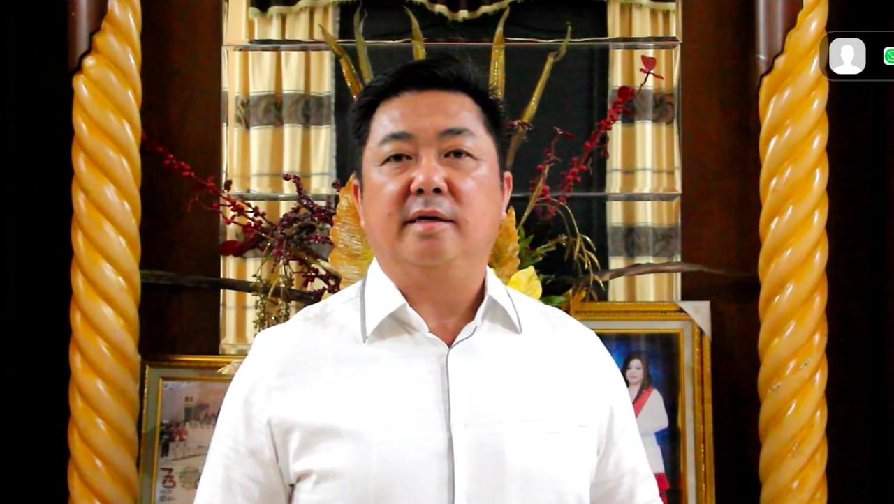 Bupati Kabupaten Kepulauan Sula, Hendrata Thes.