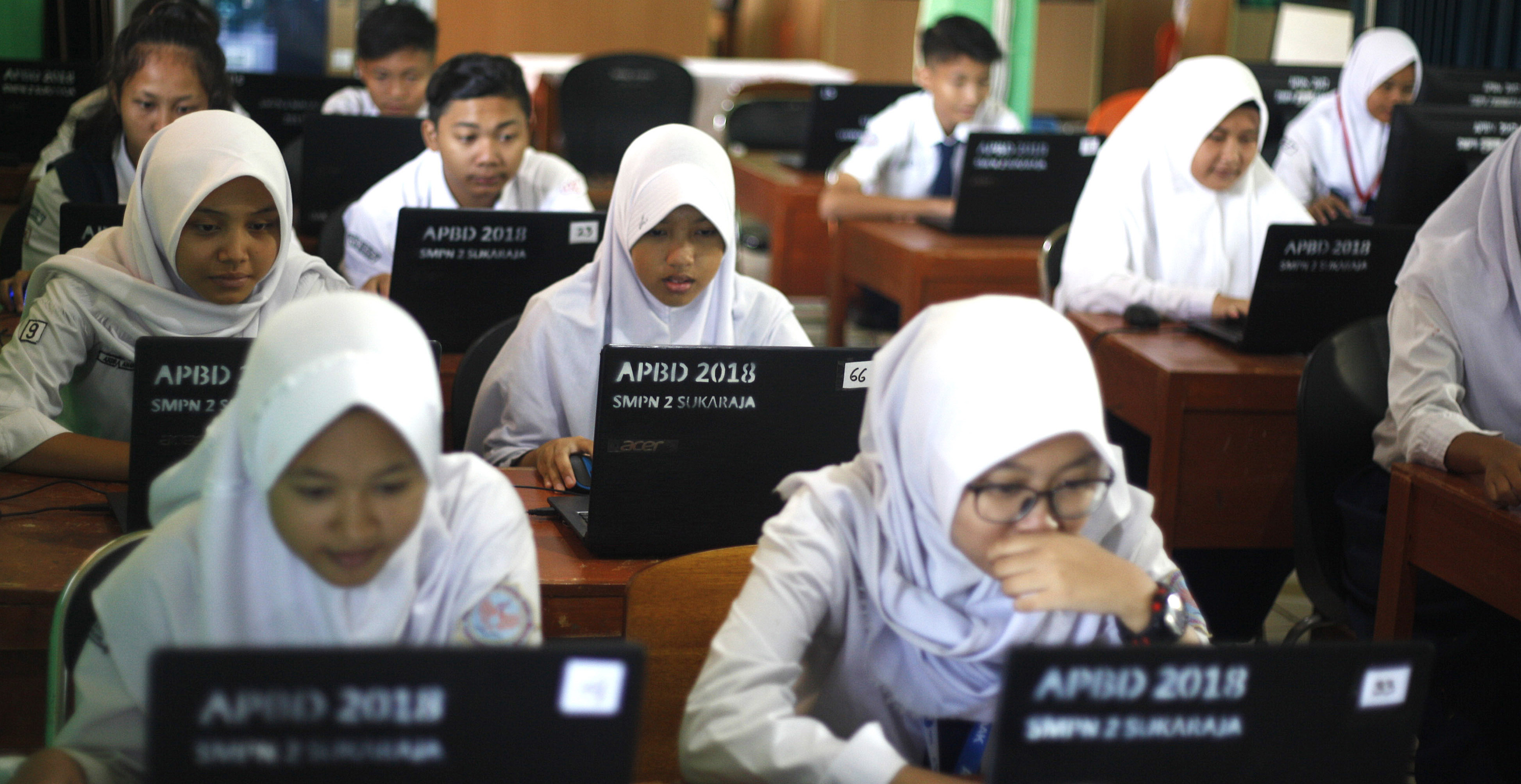 Suasana Ujian Nasional Berbasis Komputer tingkat SMP tahun 2019.