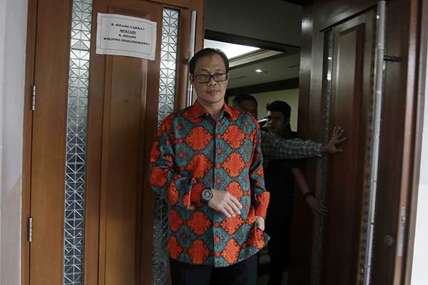 Terdakwa kasus Tindak Pidana Pencucian Uang (TPPU) terkait suap Pilkada Muchtar Effendi di Pengadilan Tipikor, Jakarta, Kamis (12/3/2020). 