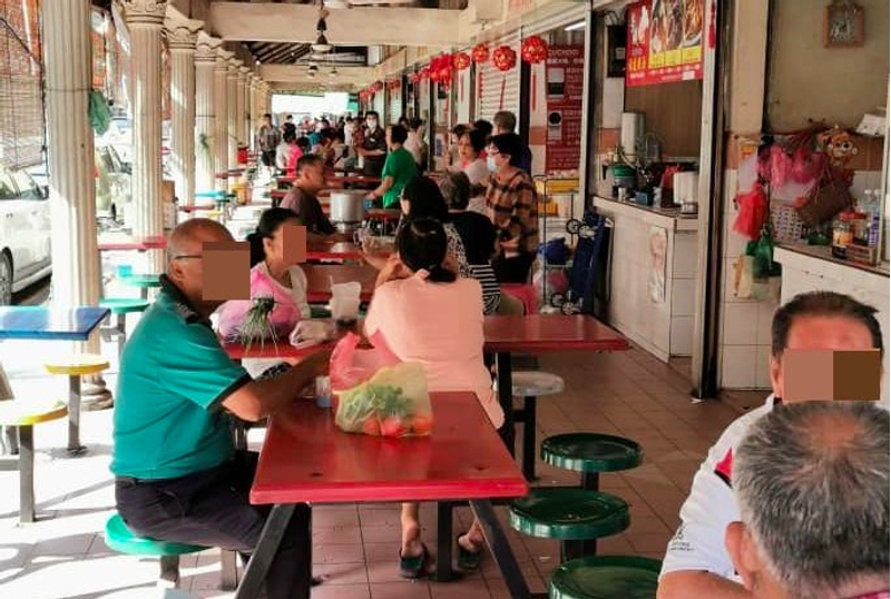 Warga Malaysia di Penang tetap santai meskipun sudah keluar perintah pembatasan pergerakan. 