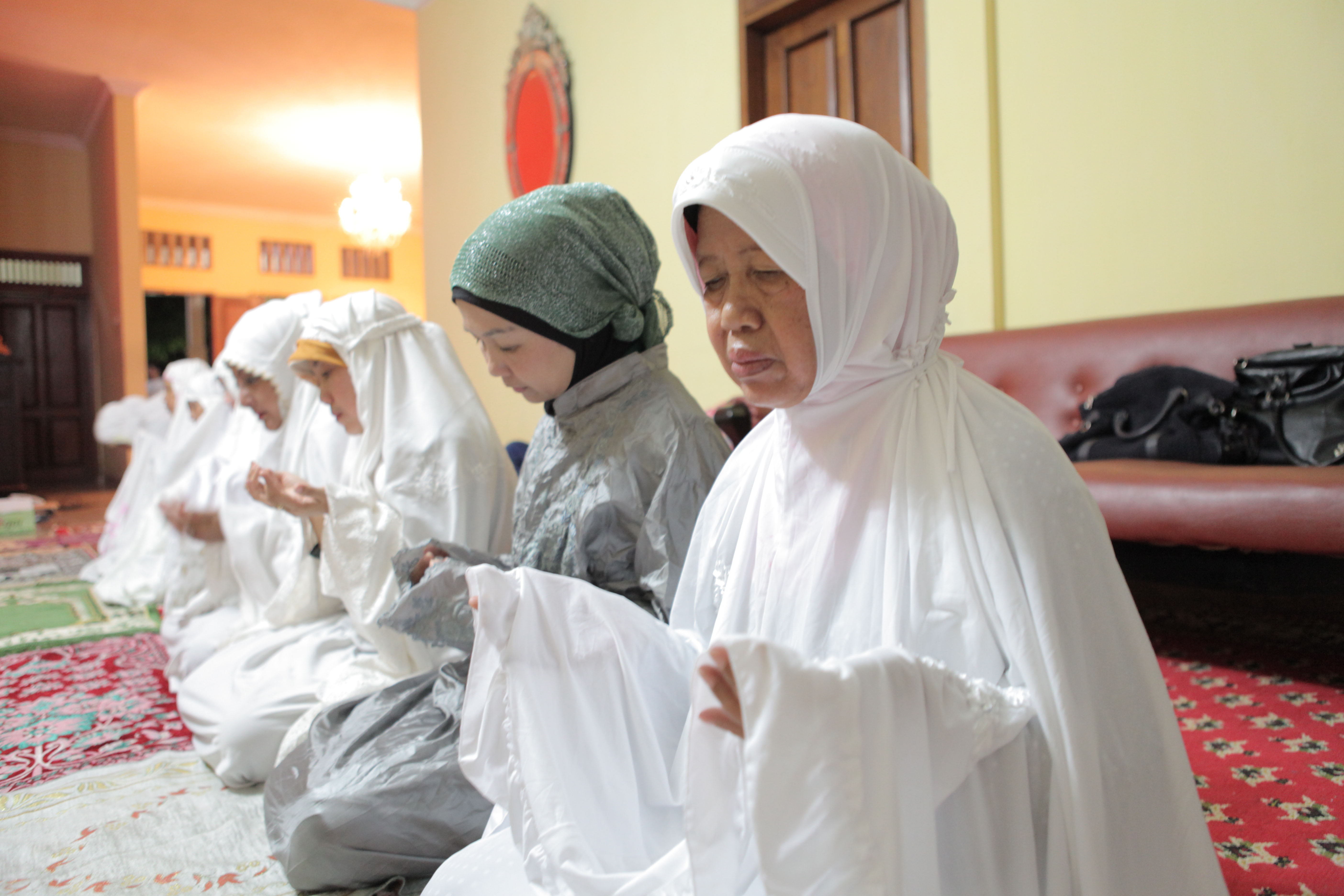 Ibunda Presiden Jokowi, Sudjasmi meninggal dunia