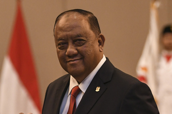  Ketua Umum KONI Marciano Norman. 