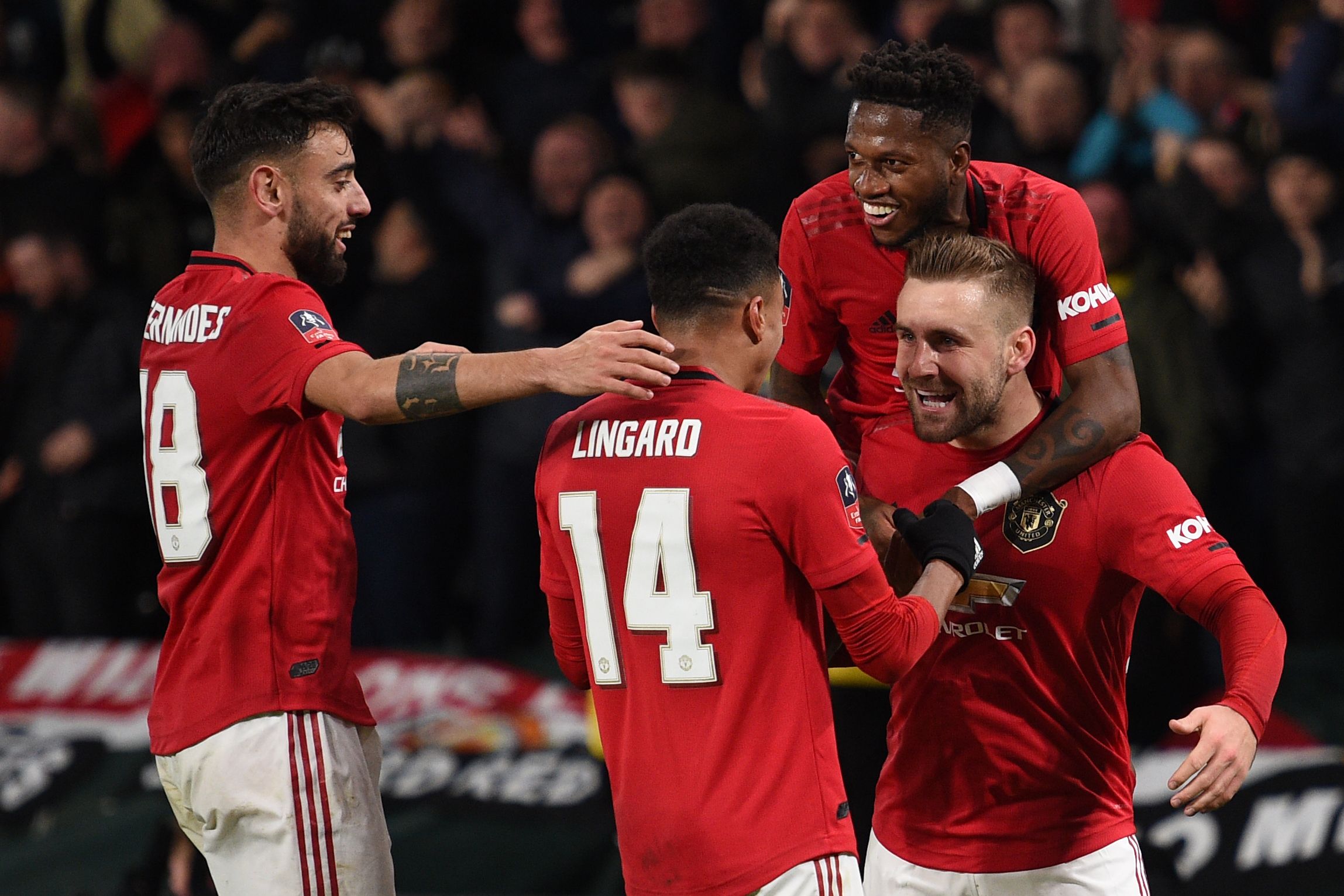 Manchester United tak menemui kesulitan untuk melenggang ke perempat final Piala FA usai taklukkan Derby County 3-0 tanpa balas. 
