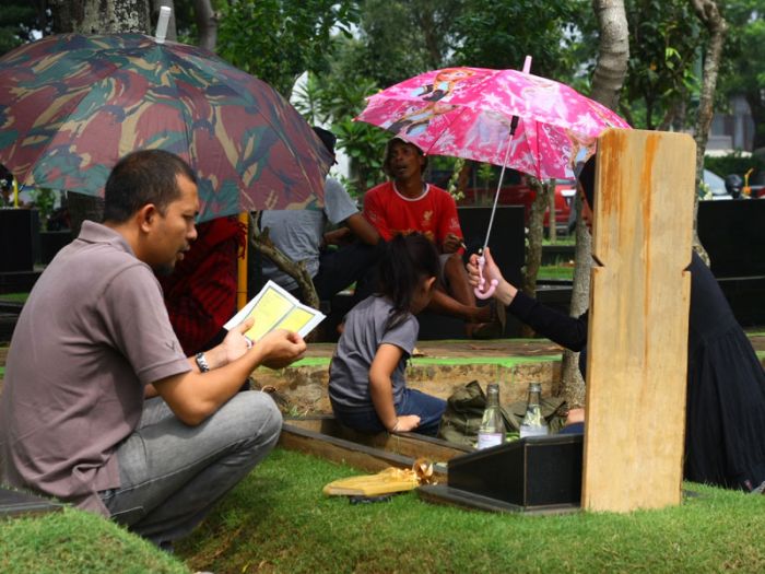 Suasana TPU Tanah Kusir jelang Ramadan.