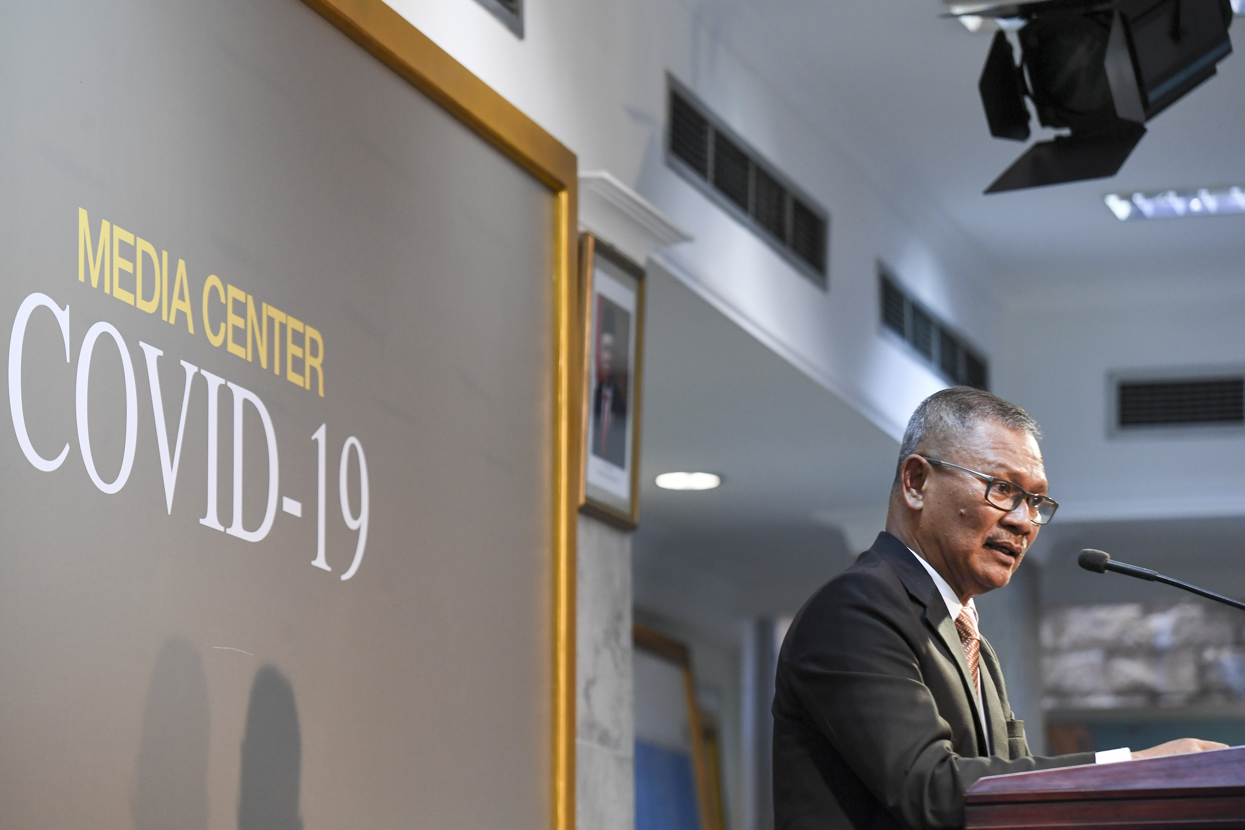 Juru bicara pemerintah untuk penanganan korona, Achmad Yurianto, memberikan keterangan pers di Kantor Presiden, Jakarta.