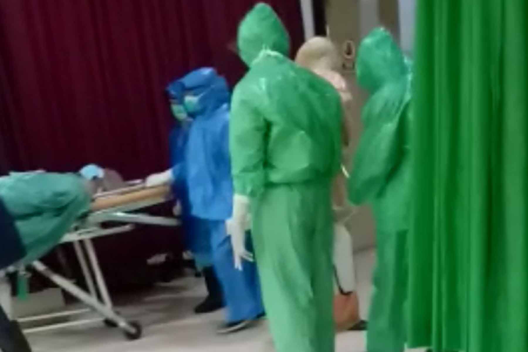 Penanganan pasien dalam pengawasan (PDP) di RSUD Bangkalan. (Abd Aziz)